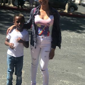 Meet your Posher, Sonya